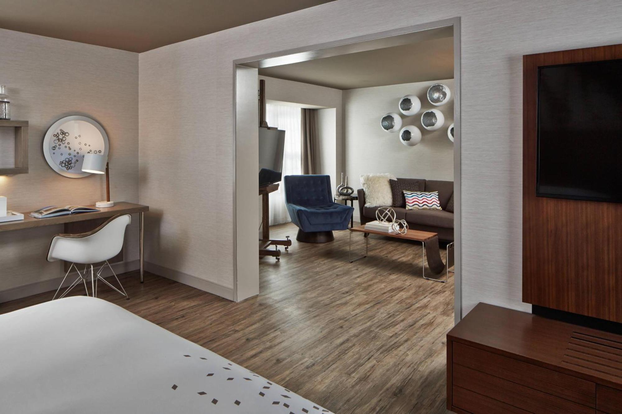 The Del Monte Lodge Renaissance Rochester Hotel&Spa Buitenkant foto