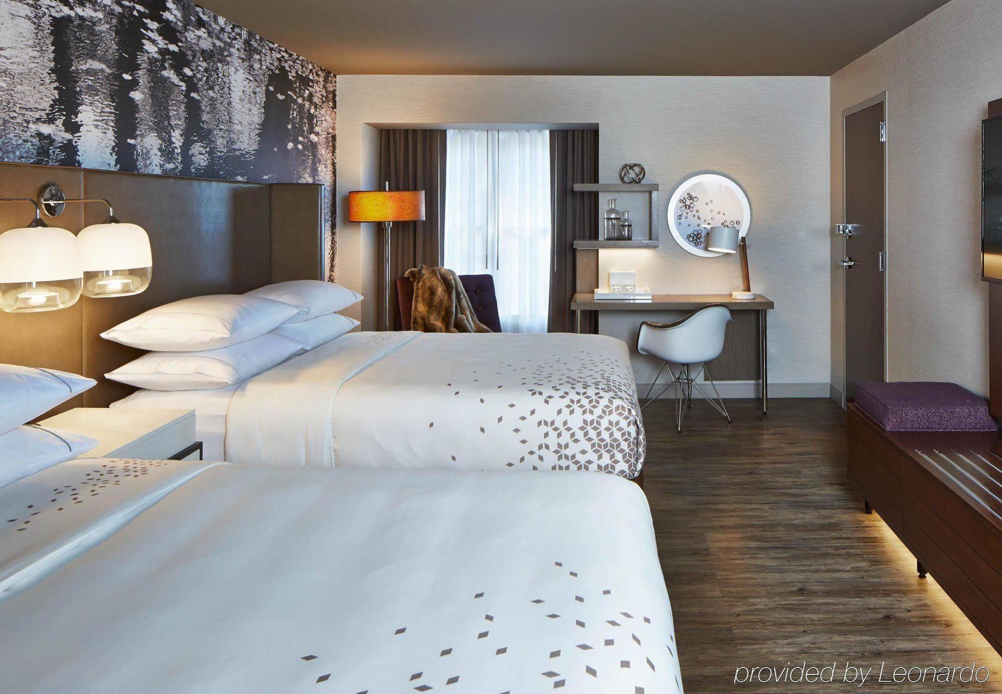 The Del Monte Lodge Renaissance Rochester Hotel&Spa Buitenkant foto