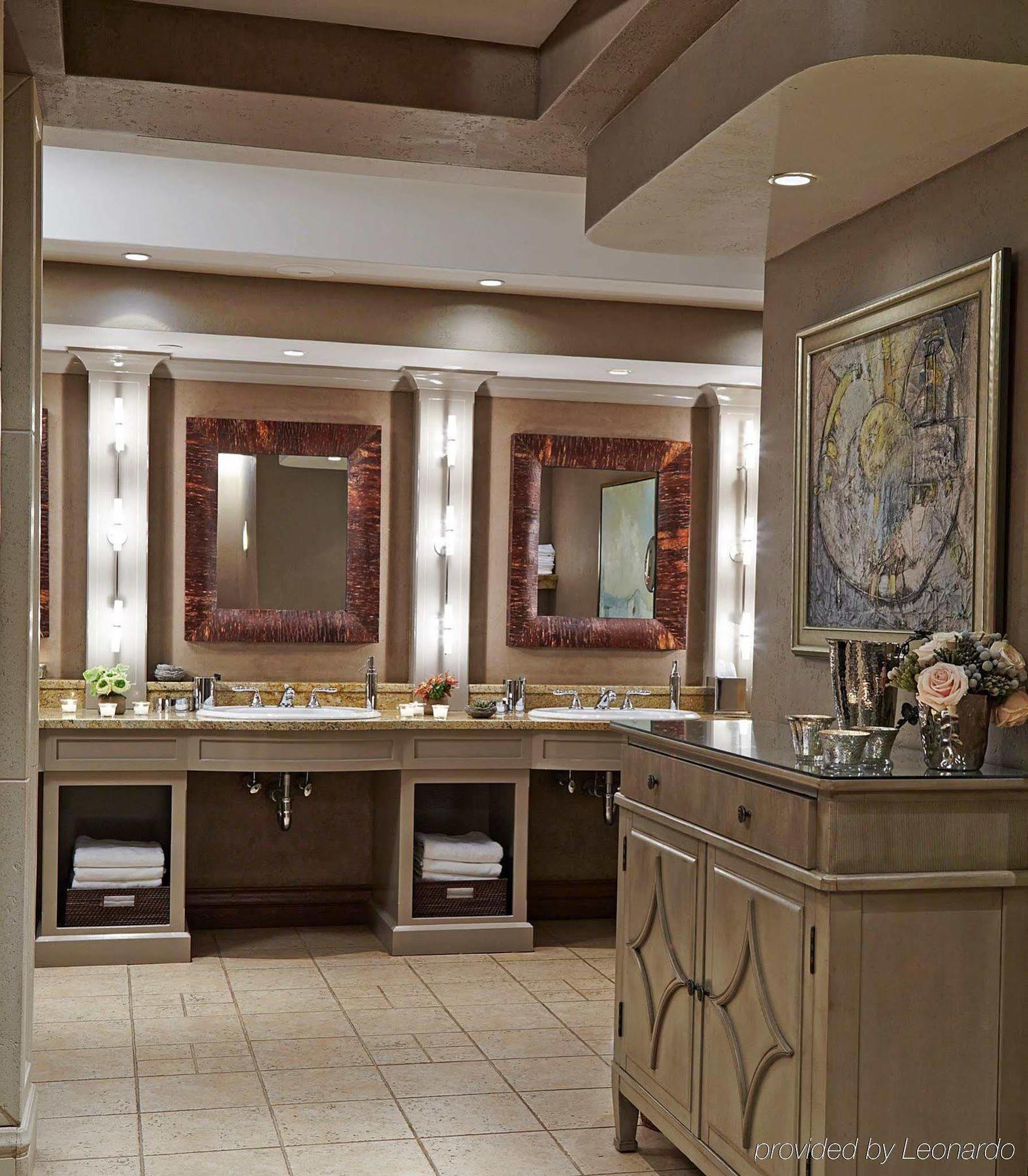 The Del Monte Lodge Renaissance Rochester Hotel&Spa Buitenkant foto